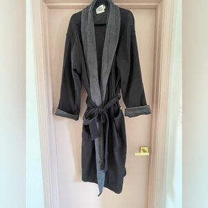 UGG Men's Black and Gray Robe Never Worn